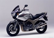 Tapety Yamaha